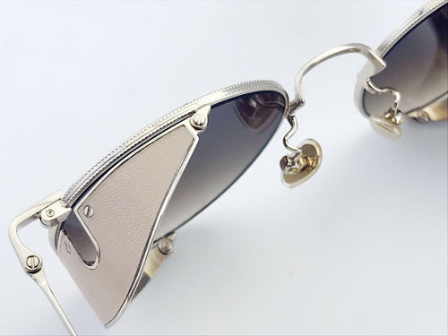 Las últimas noticias de la compañía alrededor Tendencias de gafas de sol para 2025: inteligentes, sostenibles y con estilo